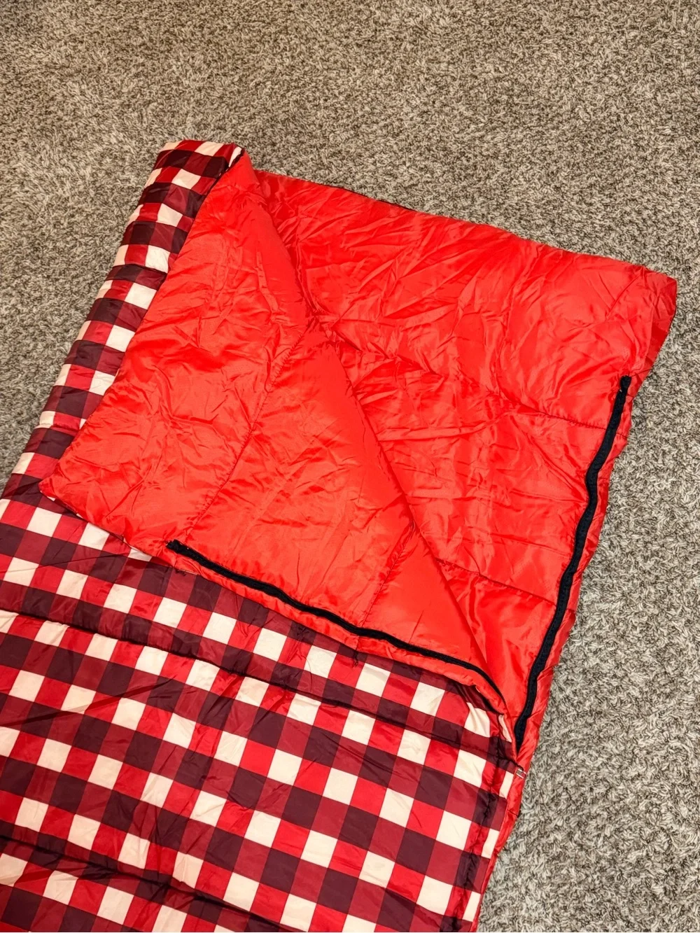 Exxel Outdoors cozy red